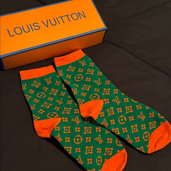 Louis Vuitton Accessories - Louis Vuitton Green and Orange Patterned Socks